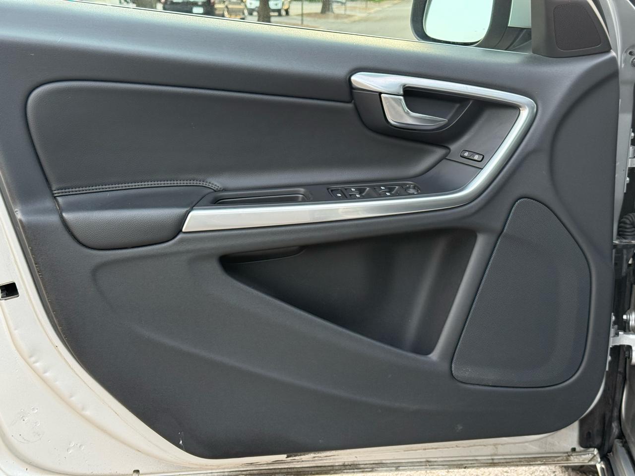 Volvo V60 T5 Drive-E Premier FWD 2015