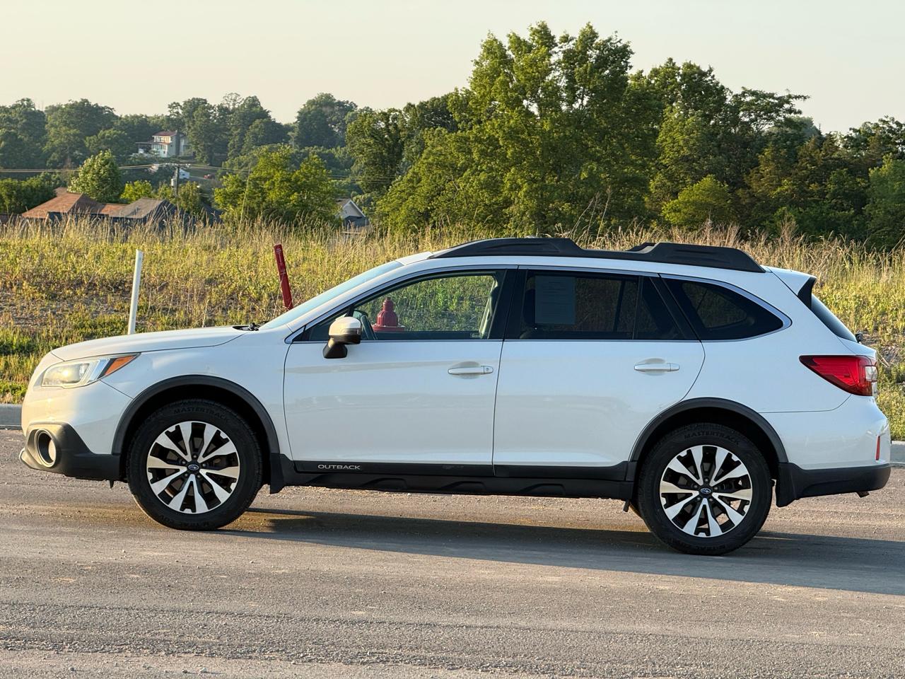Subaru Outback 2.5i Limited 2015