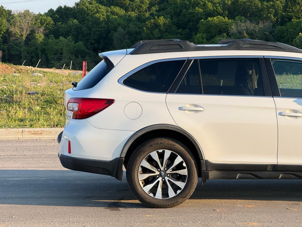 Subaru Outback 2.5i Limited 2015