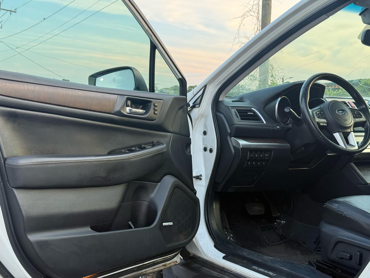 Subaru Outback 2.5i Limited 2015
