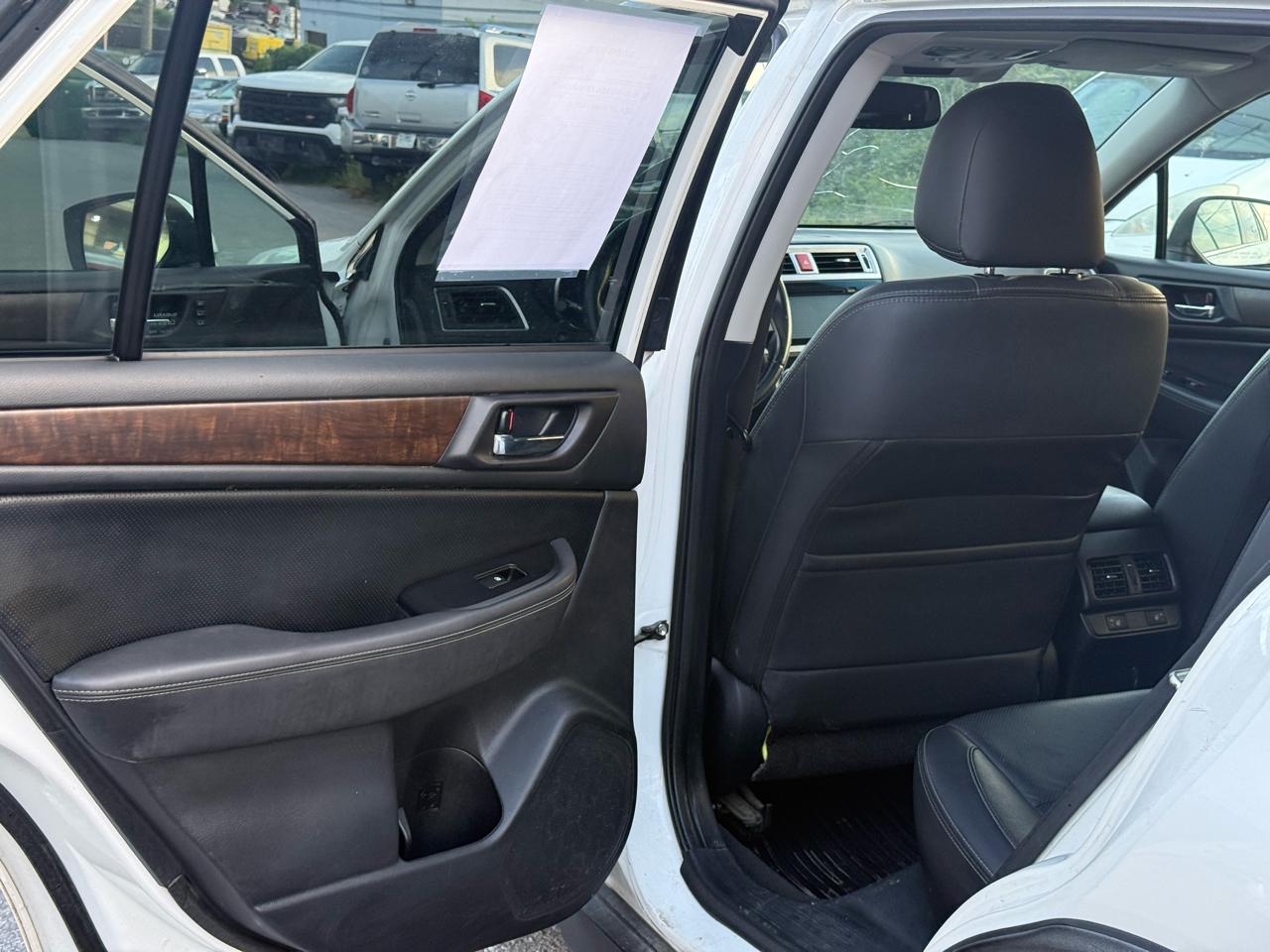 Subaru Outback 2.5i Limited 2015