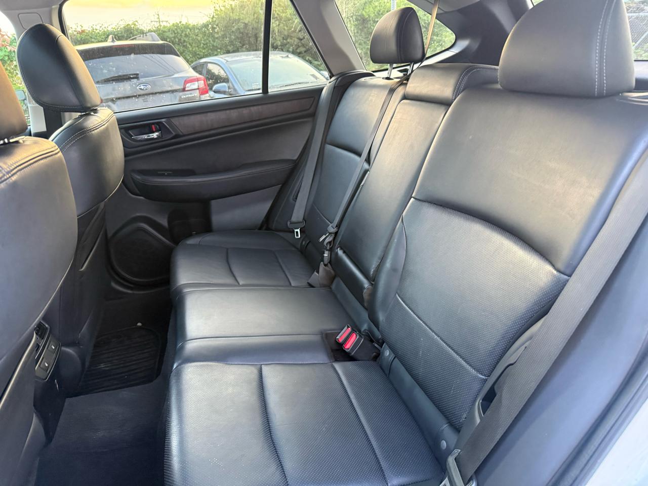 Subaru Outback 2.5i Limited 2015
