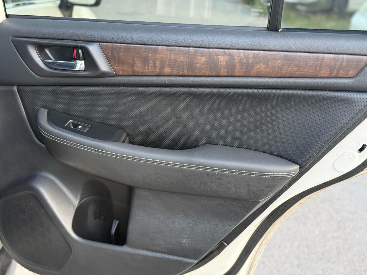 Subaru Outback 2.5i Limited 2015