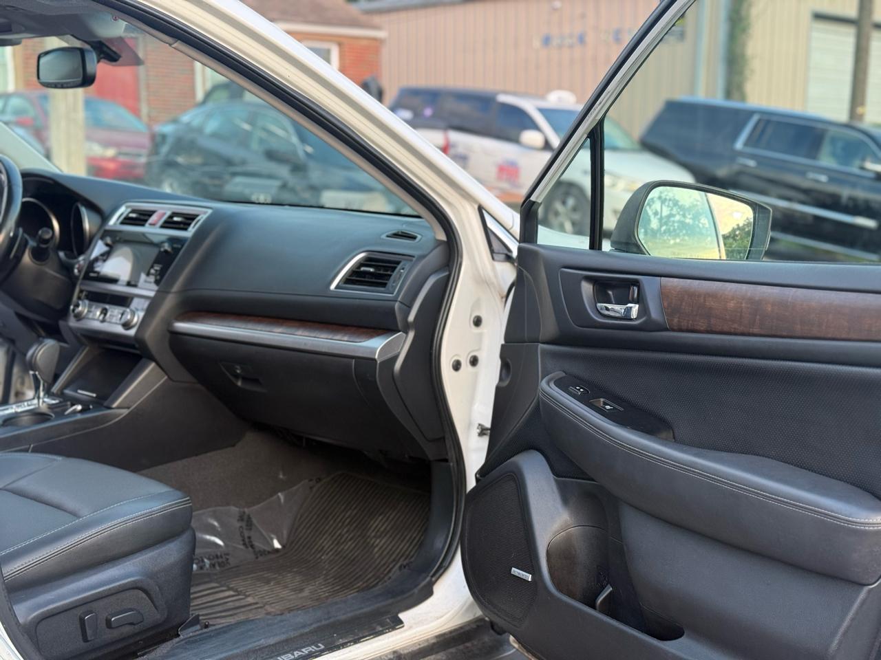 Subaru Outback 2.5i Limited 2015