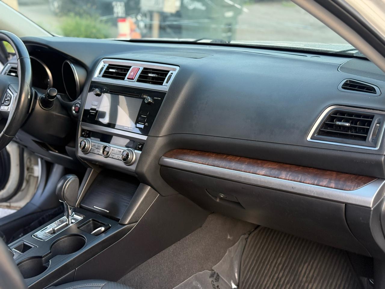 Subaru Outback 2.5i Limited 2015