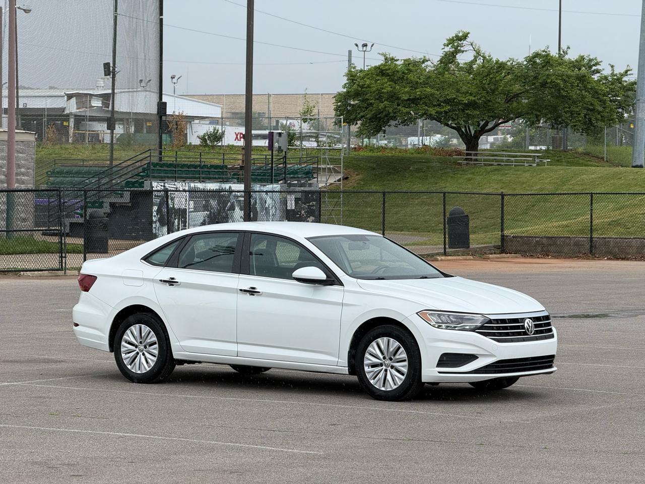 Volkswagen Jetta 1.4T S 6M 2019