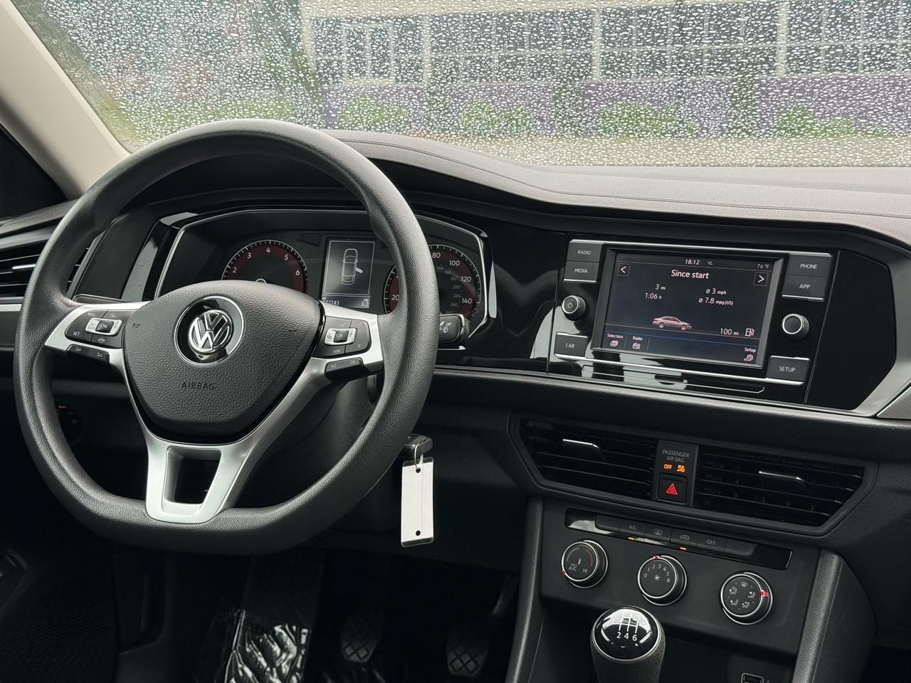 Volkswagen Jetta 1.4T S 6M 2019