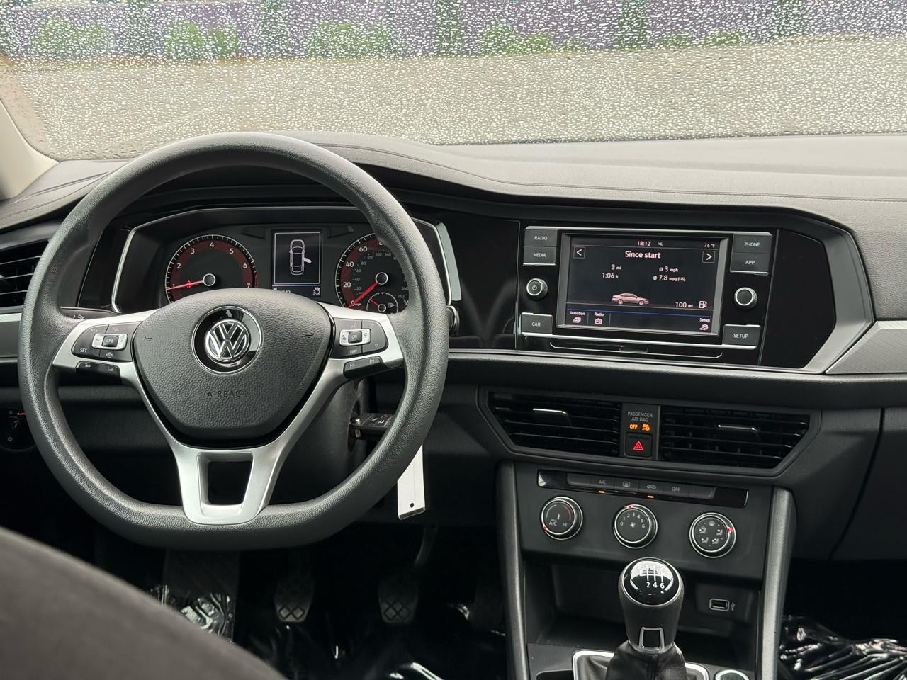 Volkswagen Jetta 1.4T S 6M 2019