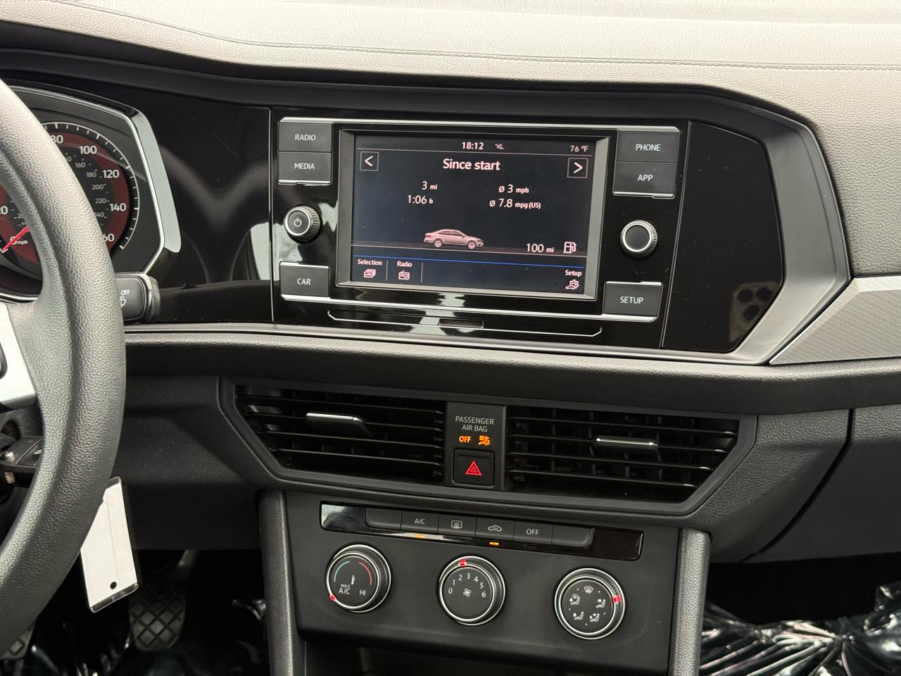 Volkswagen Jetta 1.4T S 6M 2019