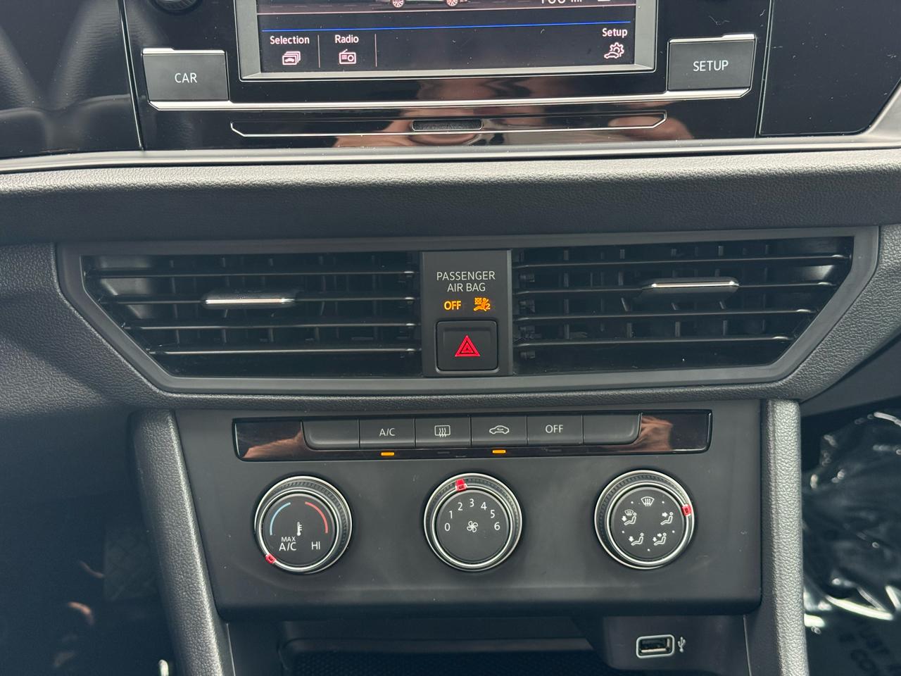 Volkswagen Jetta 1.4T S 6M 2019