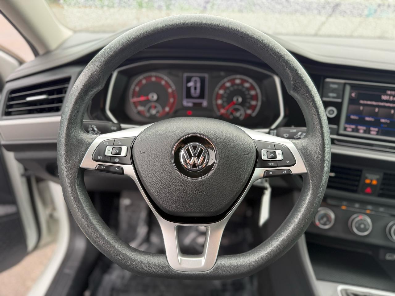 Volkswagen Jetta 1.4T S 6M 2019