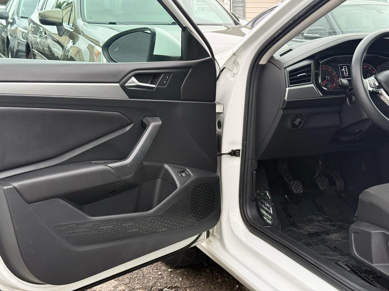 Volkswagen Jetta 1.4T S 6M 2019