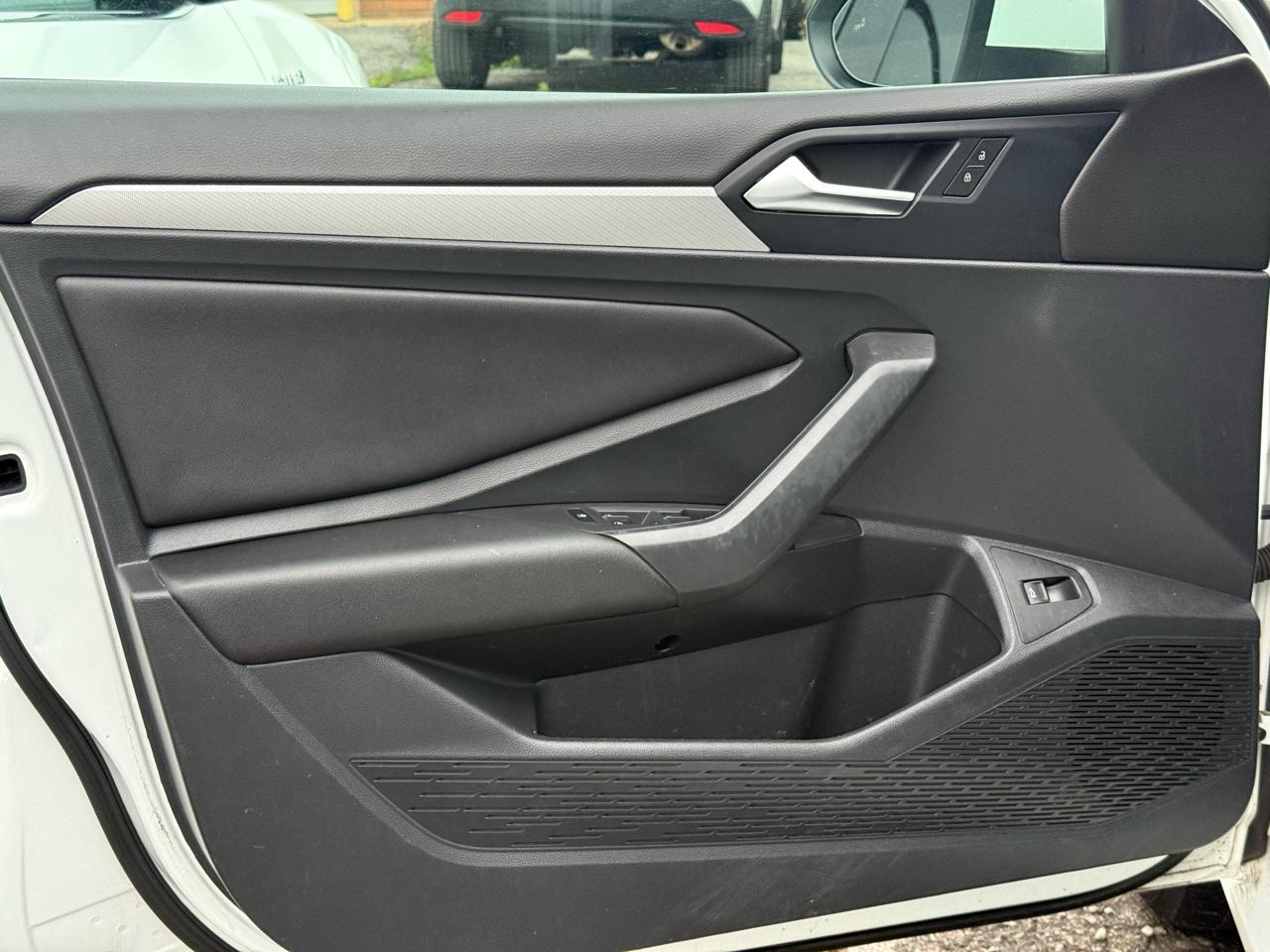 Volkswagen Jetta 1.4T S 6M 2019