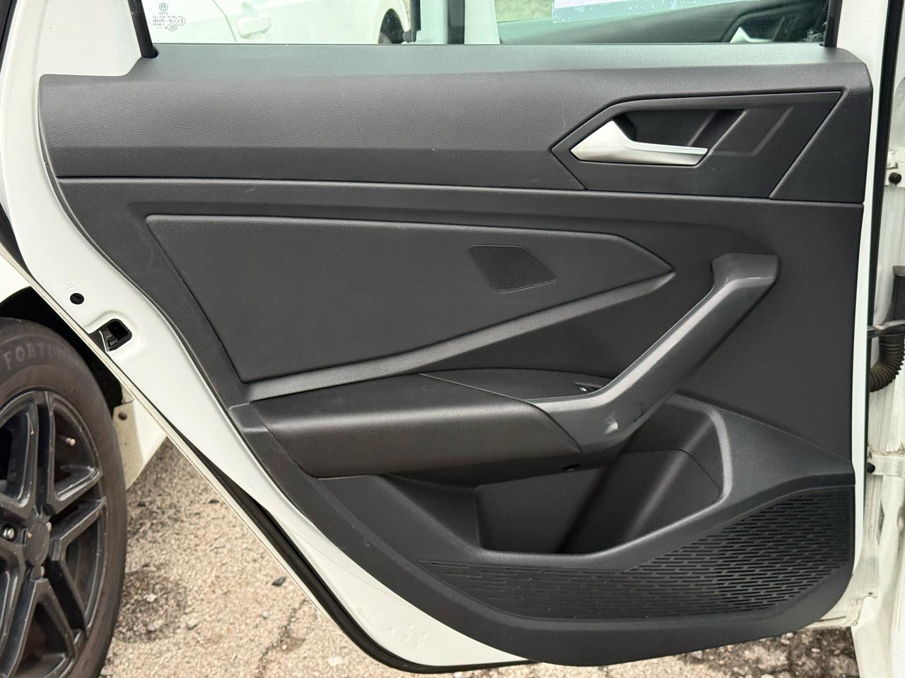 Volkswagen Jetta 1.4T S 6M 2019