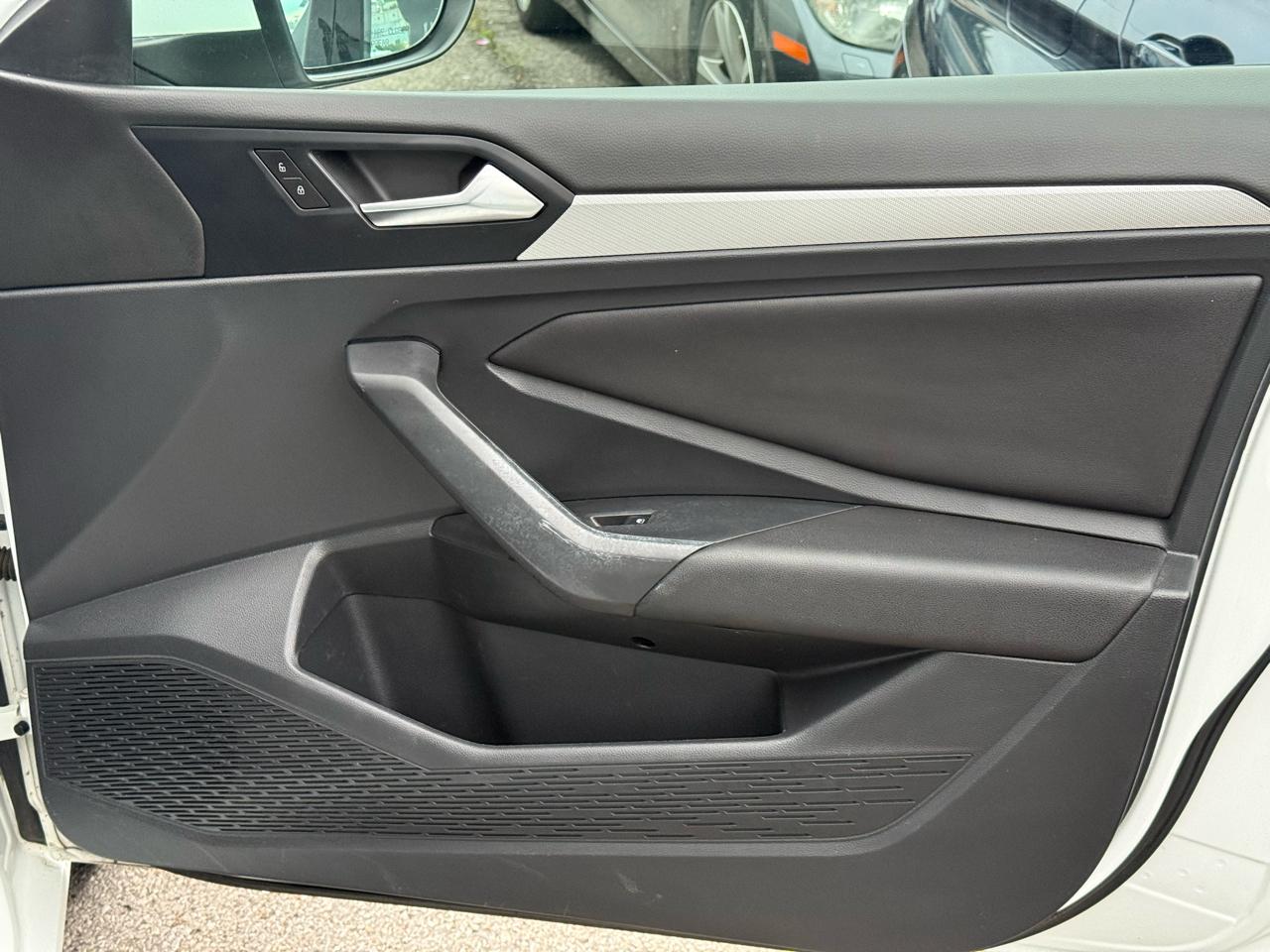 Volkswagen Jetta 1.4T S 6M 2019
