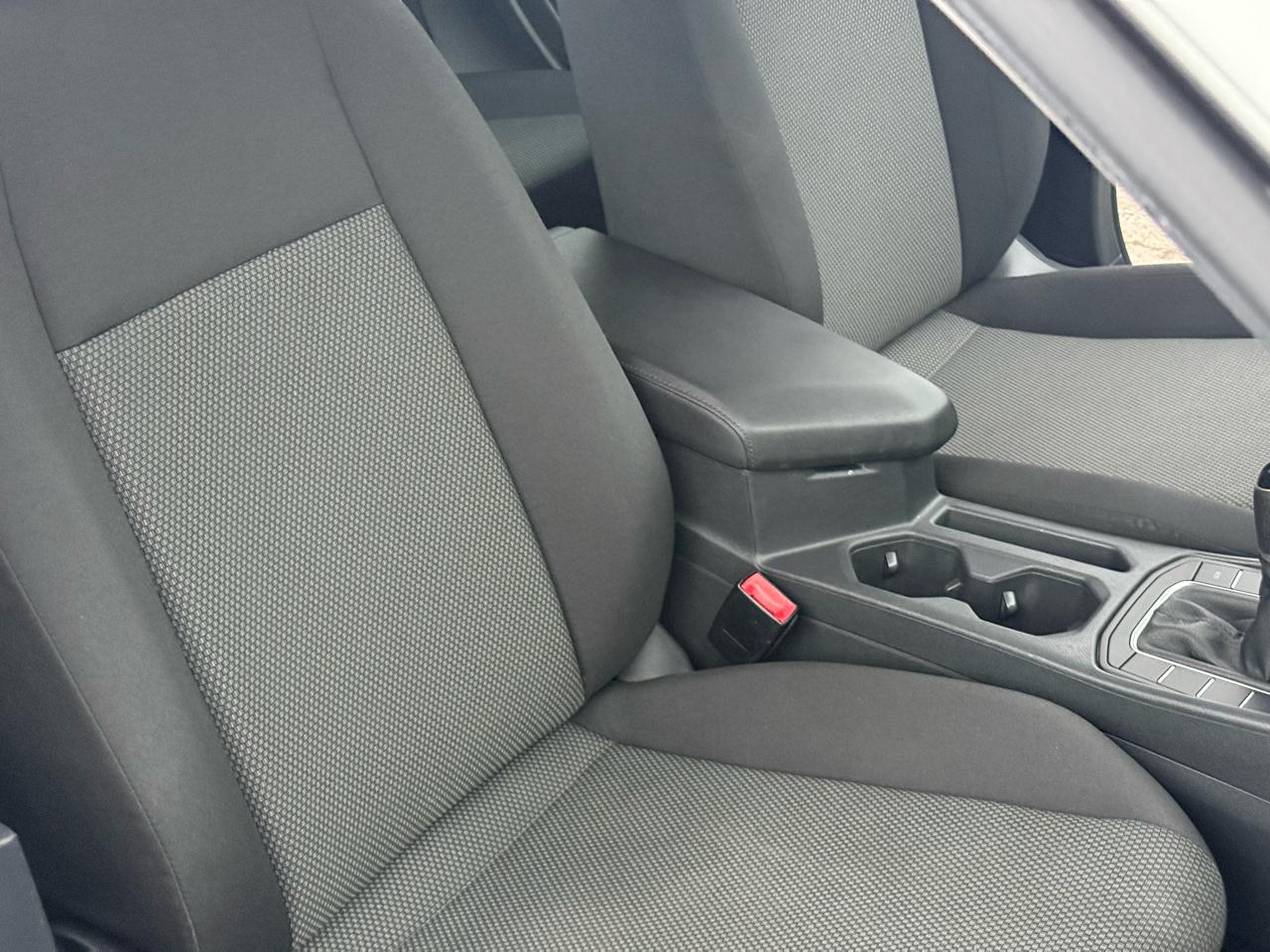 Volkswagen Jetta 1.4T S 6M 2019