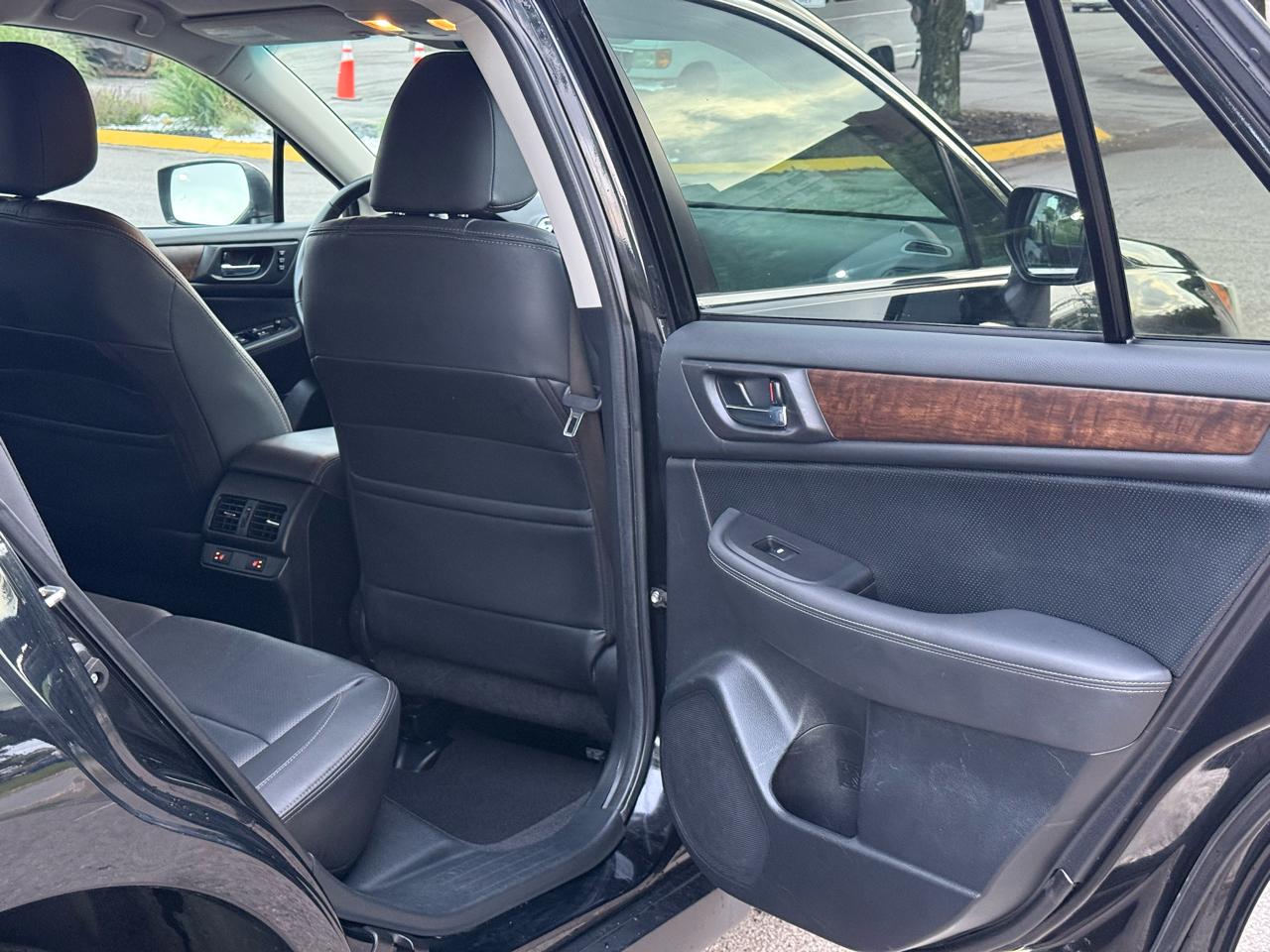 Subaru Outback 2.5i Limited 2015