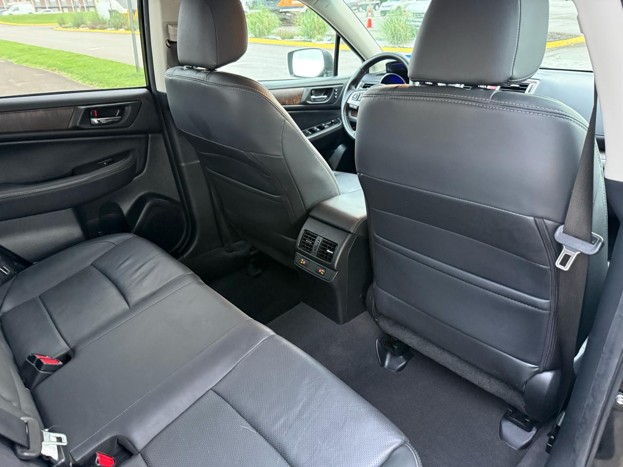 Subaru Outback 2.5i Limited 2015