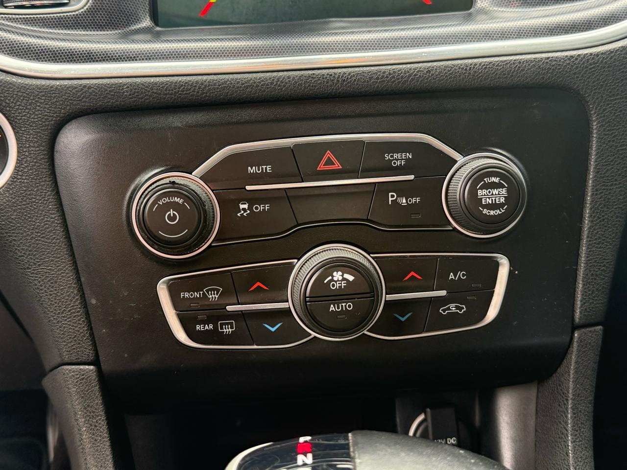 Dodge Charger SXT Plus 2018