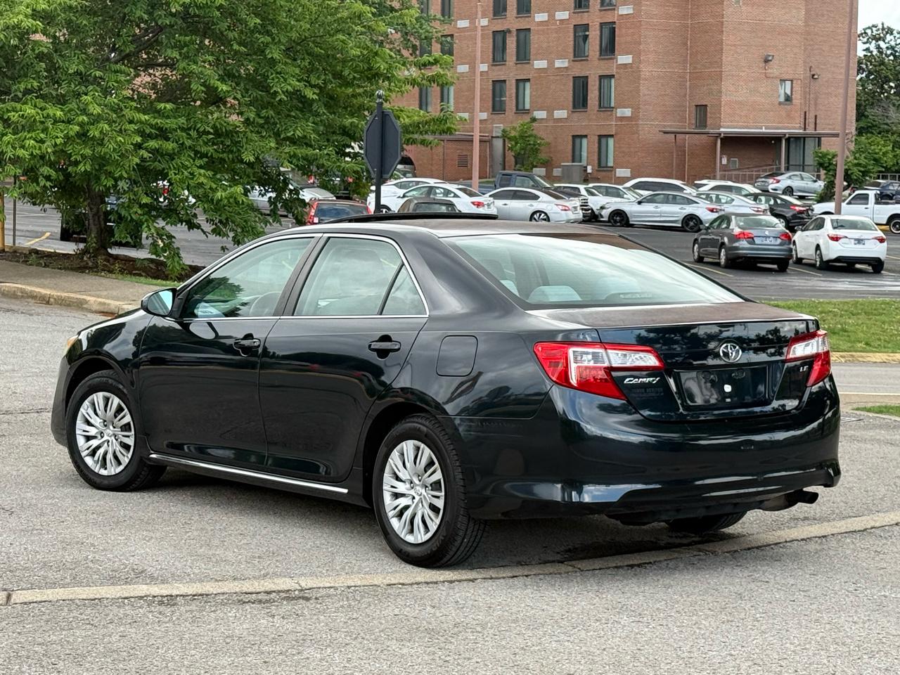 Toyota Camry LE 4D Sedan 2012