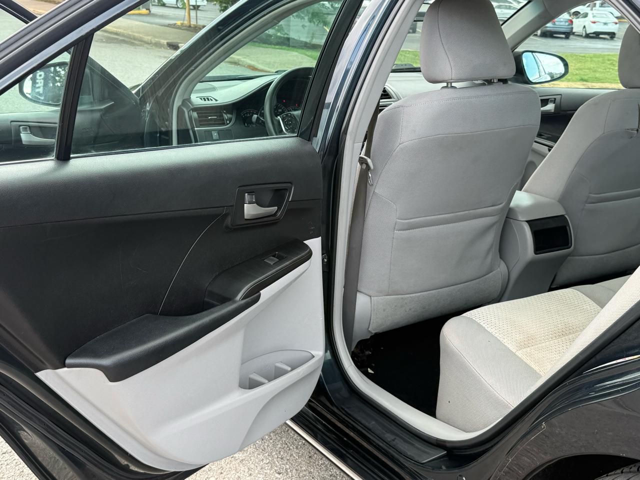 Toyota Camry LE 4D Sedan 2012