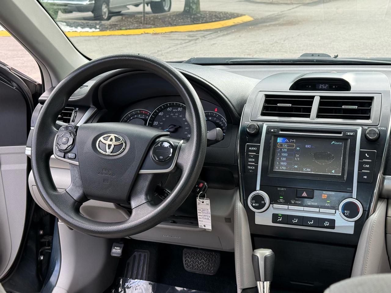 Toyota Camry LE 4D Sedan 2012
