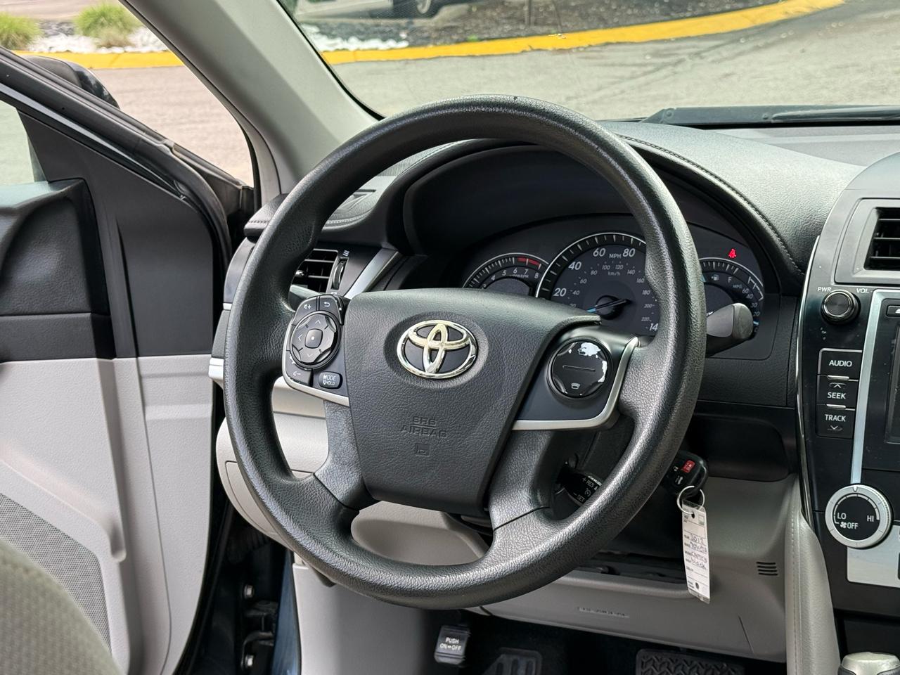 Toyota Camry LE 4D Sedan 2012