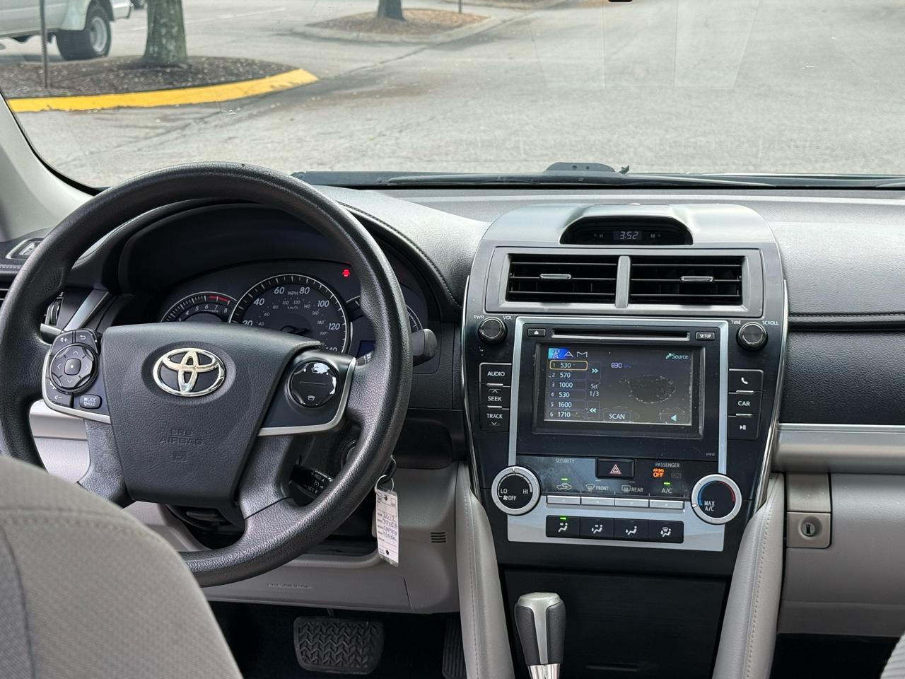 Toyota Camry LE 4D Sedan 2012