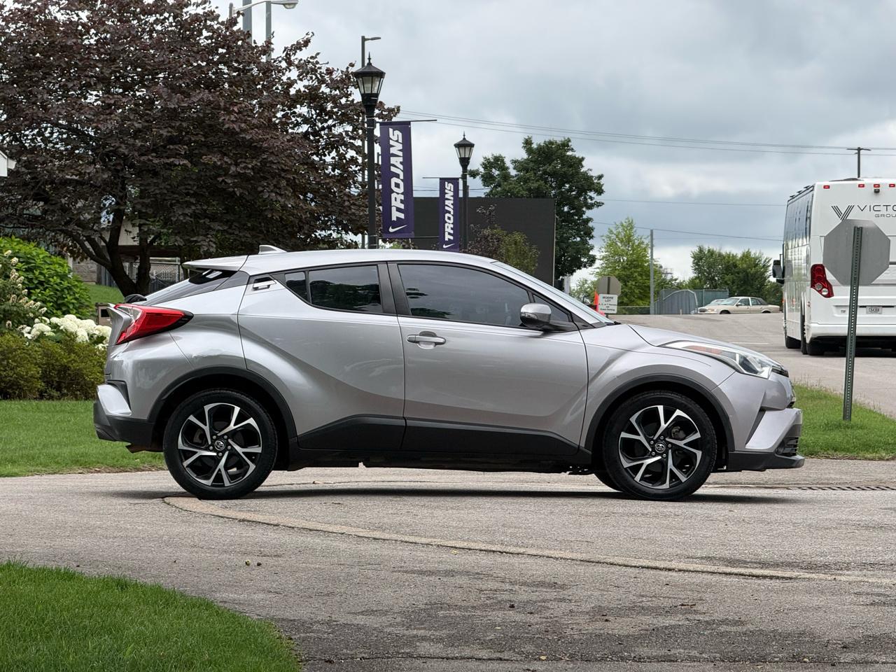 Toyota C-HR XLE 2018