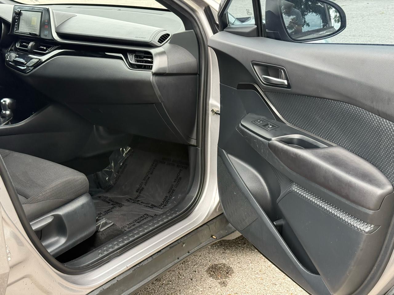 Toyota C-HR XLE 2018