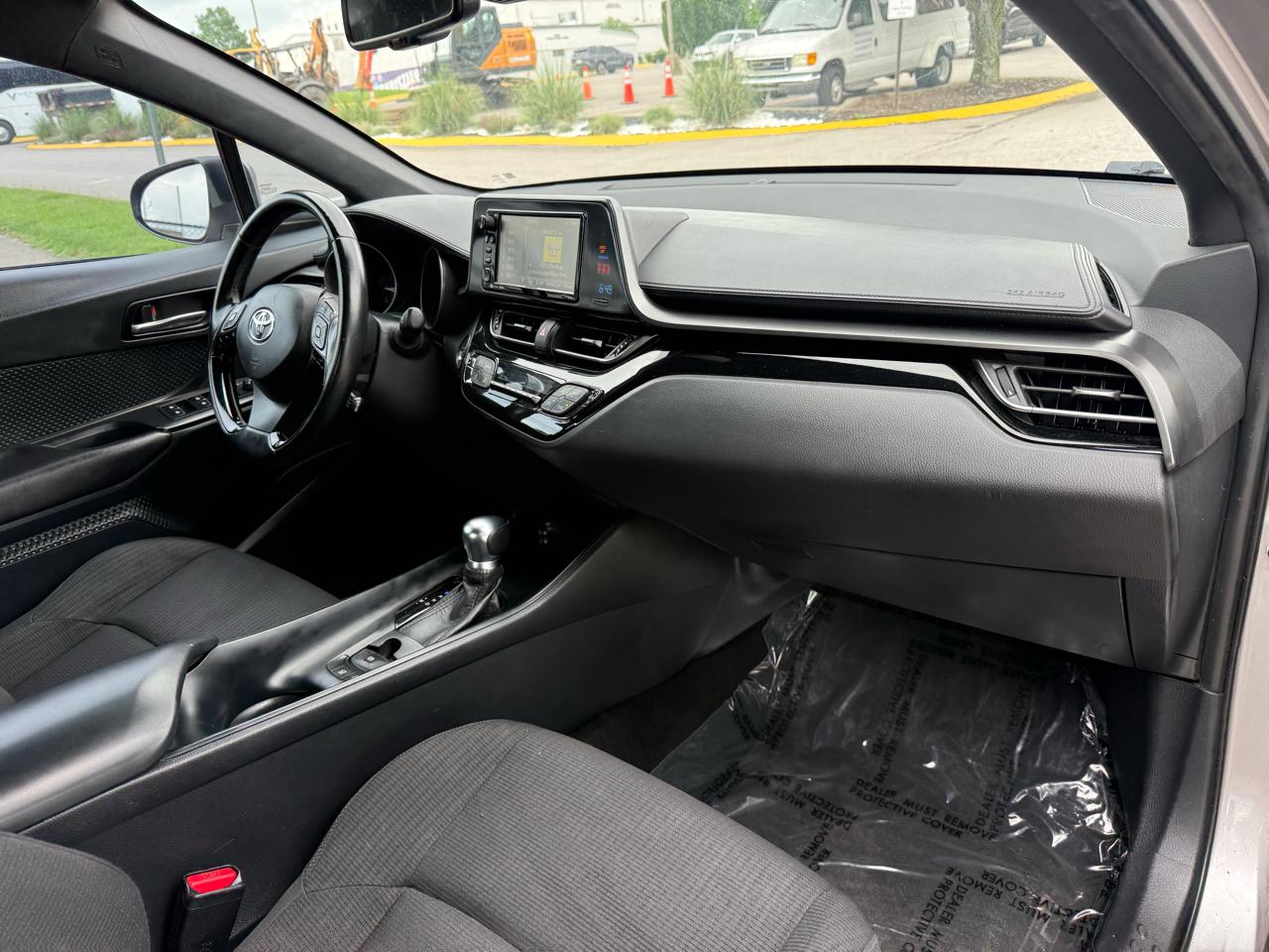 Toyota C-HR XLE 2018