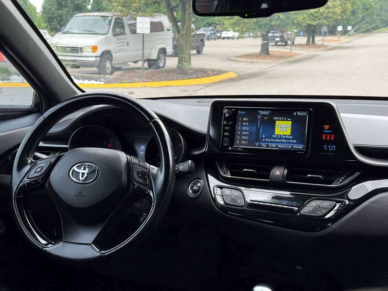 Toyota C-HR XLE 2018