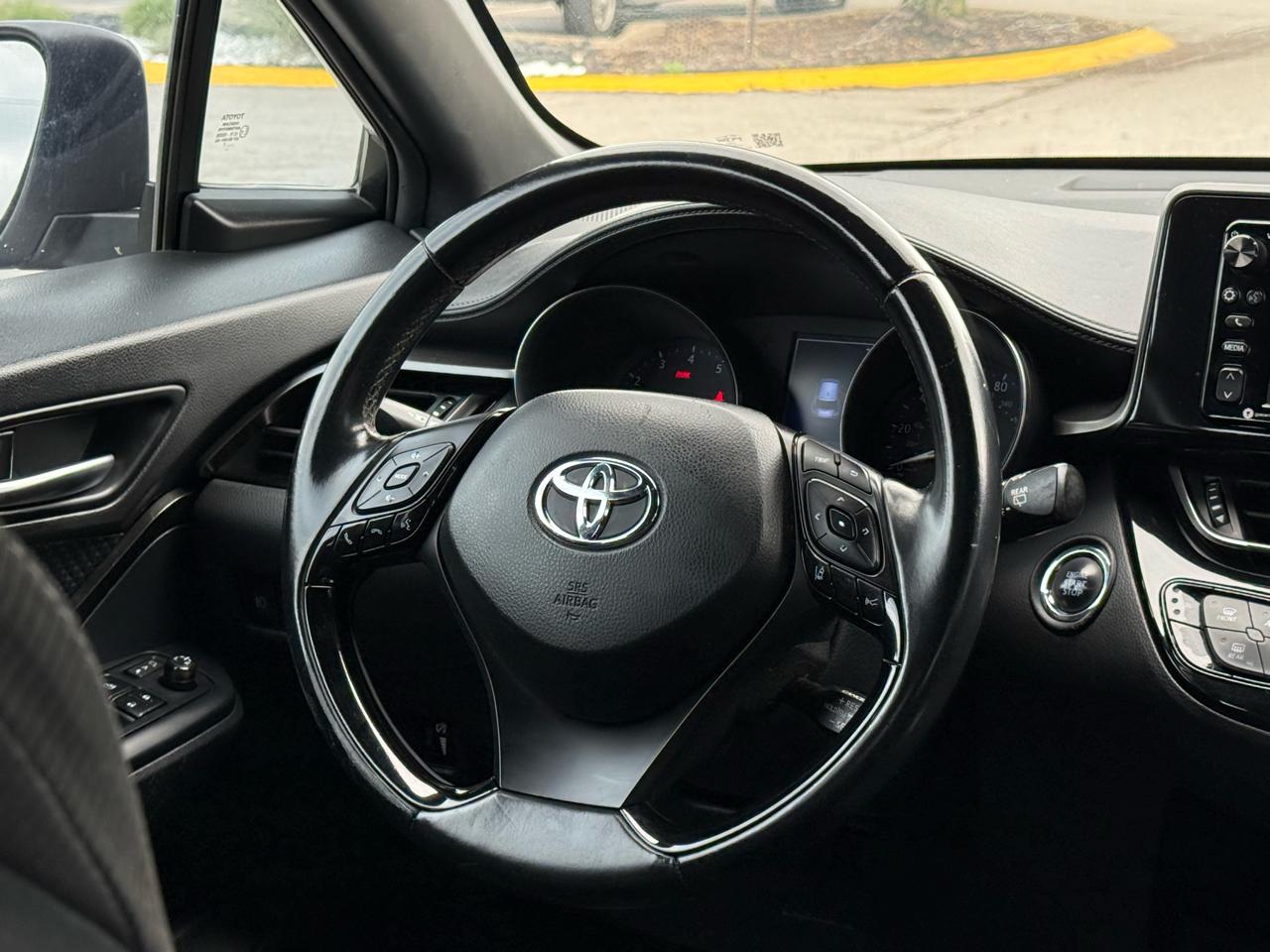 Toyota C-HR XLE 2018