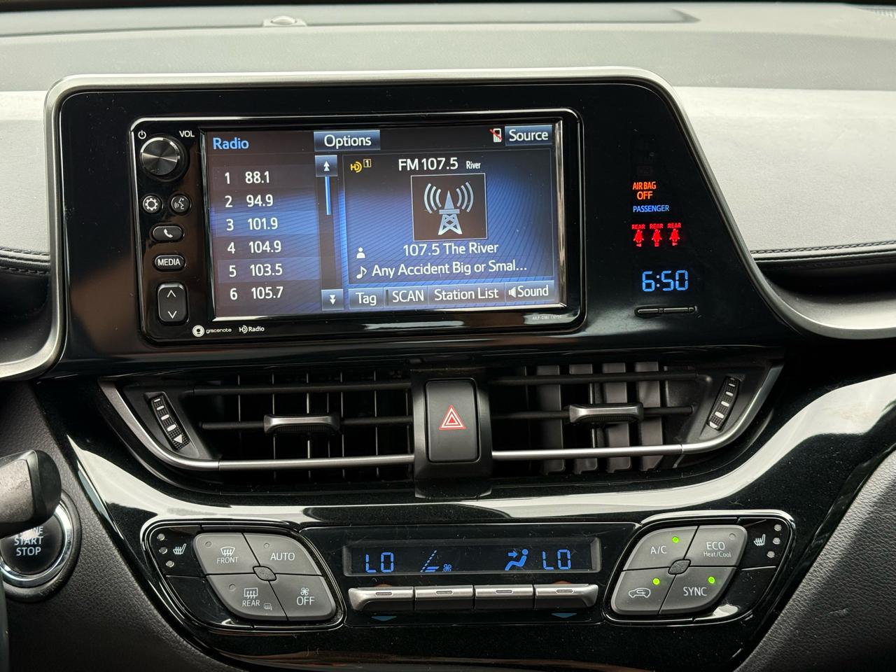 Toyota C-HR XLE 2018