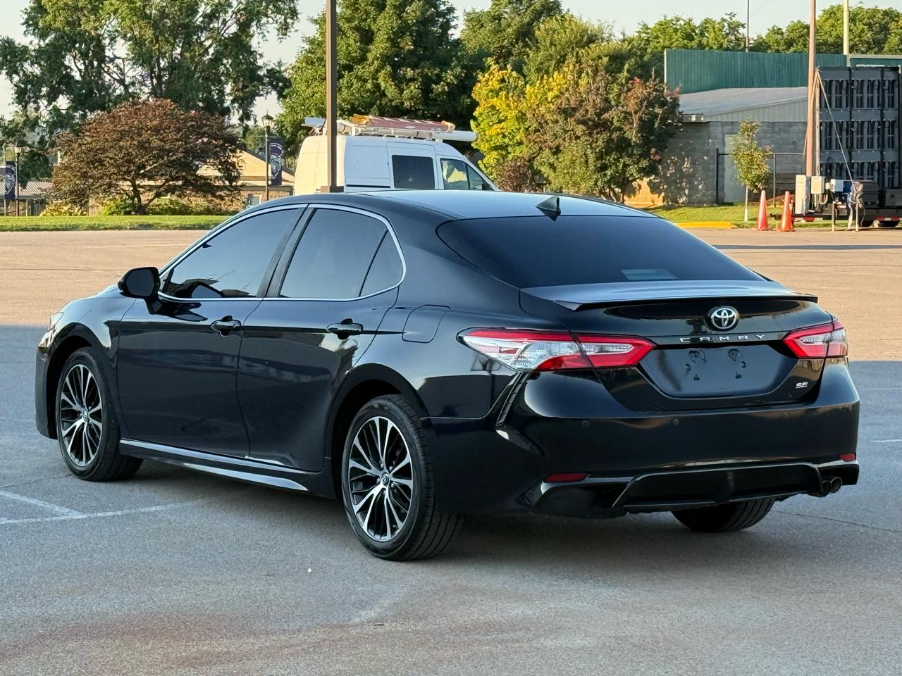 Toyota Camry SE 2019