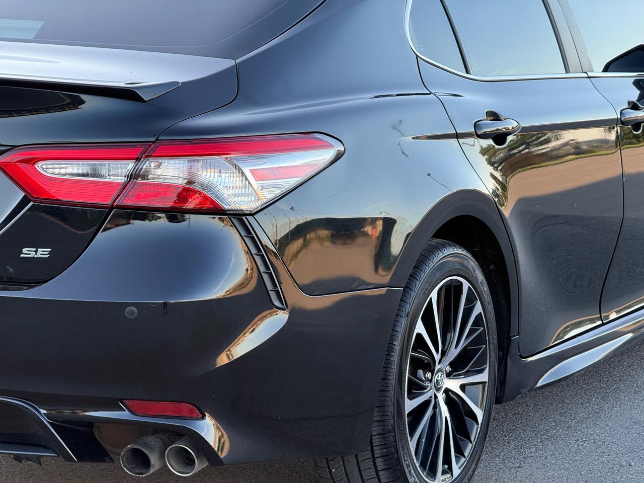 Toyota Camry SE 2019