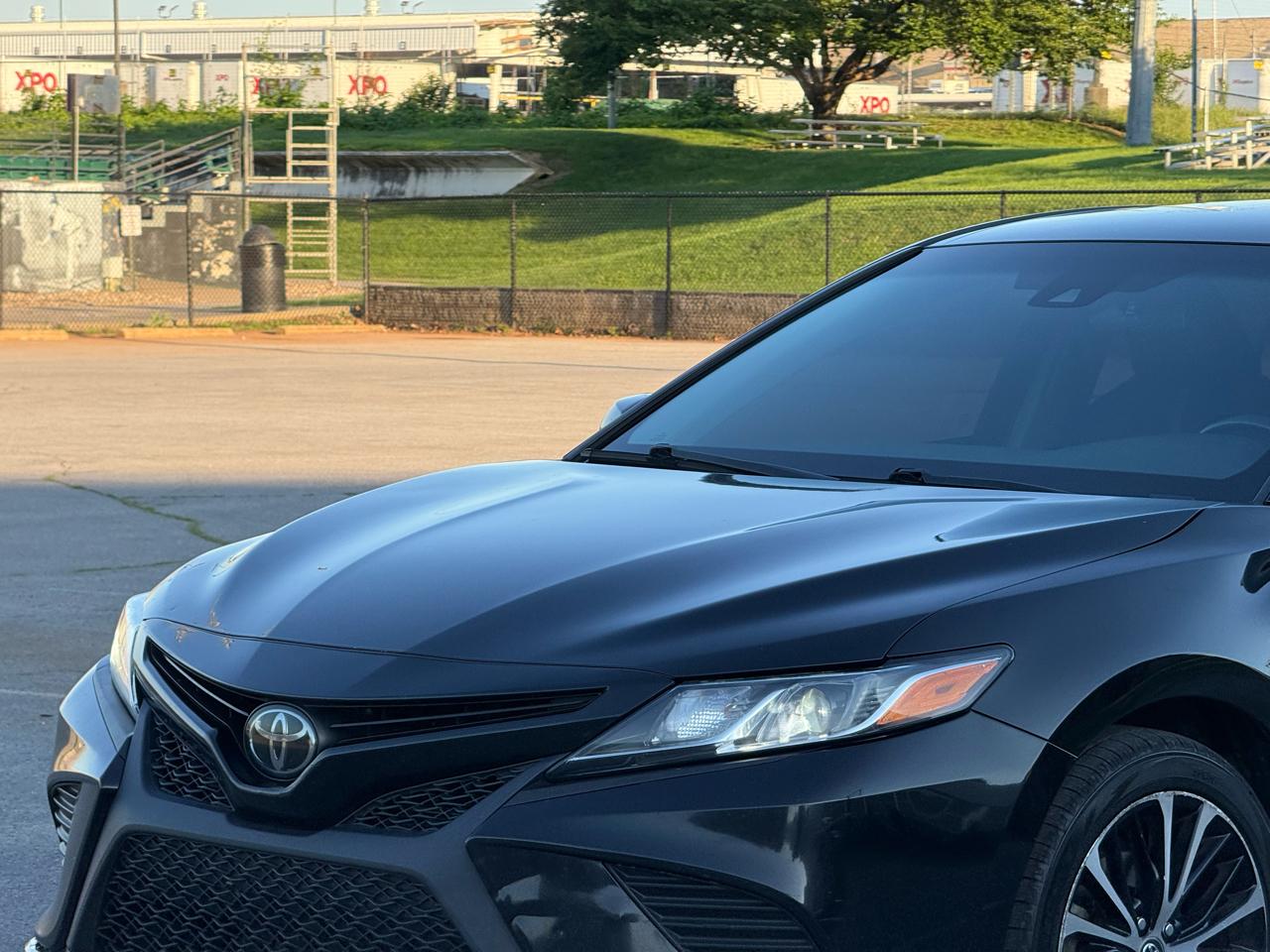 Toyota Camry SE 2019