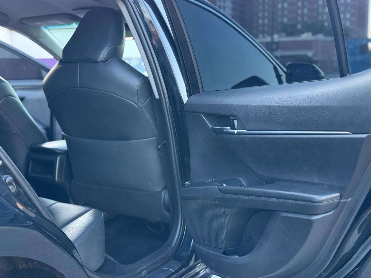 Toyota Camry SE 2019