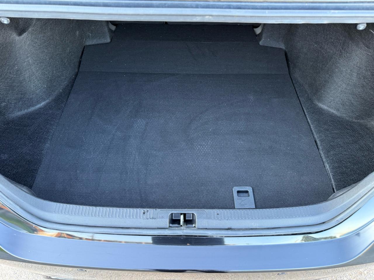 Toyota Camry SE 2019