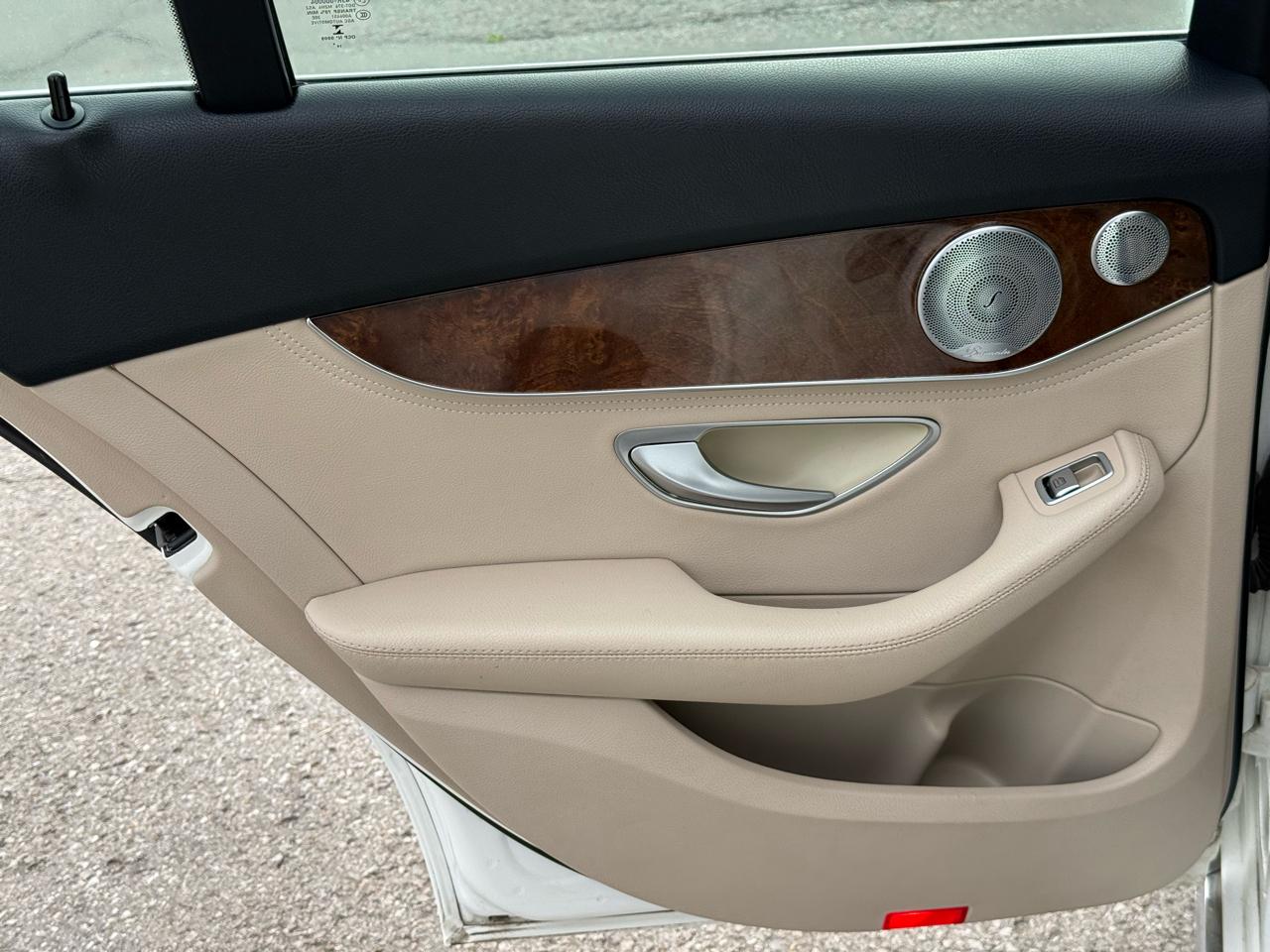 Mercedes-Benz C-Class C300 4MATIC Sedan 2015
