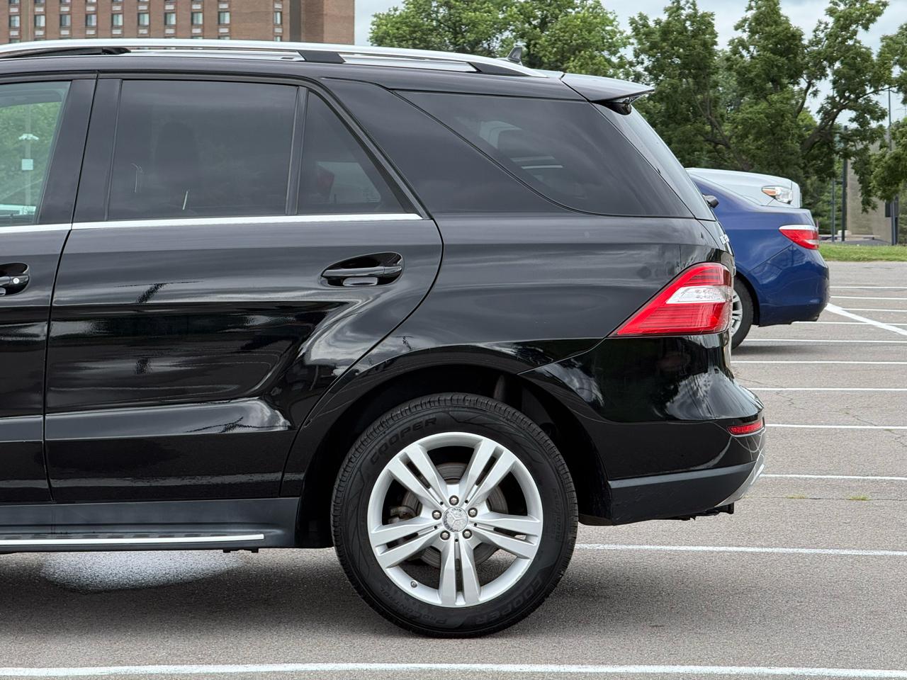 Mercedes-Benz M-Class ML350 4MATIC 2012
