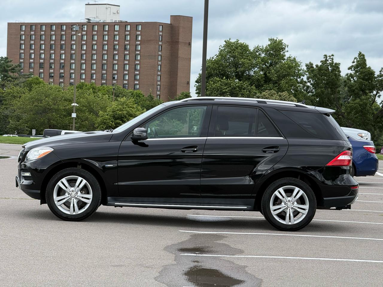 Mercedes-Benz M-Class ML350 4MATIC 2012