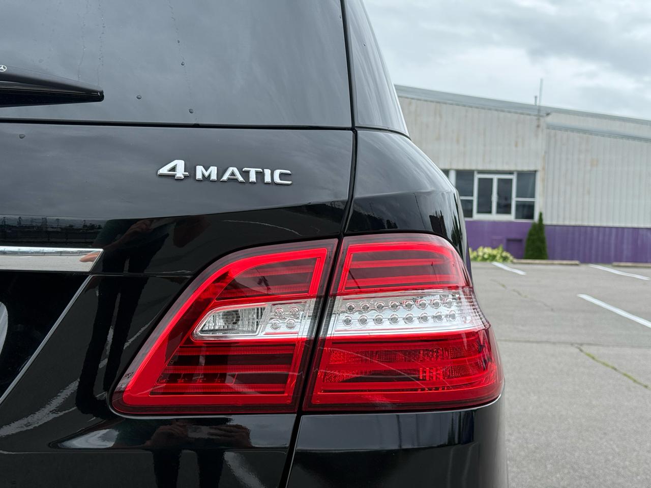Mercedes-Benz M-Class ML350 4MATIC 2012
