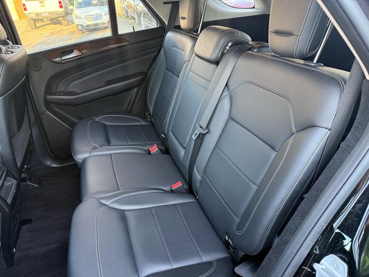 Mercedes-Benz M-Class ML350 4MATIC 2012