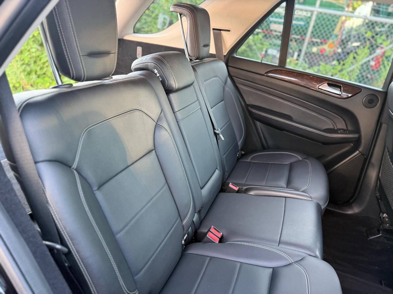 Mercedes-Benz M-Class ML350 4MATIC 2012
