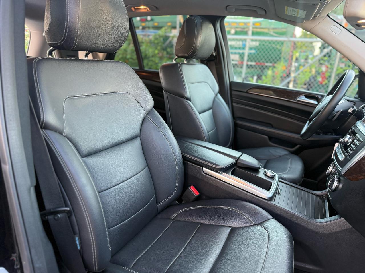 Mercedes-Benz M-Class ML350 4MATIC 2012