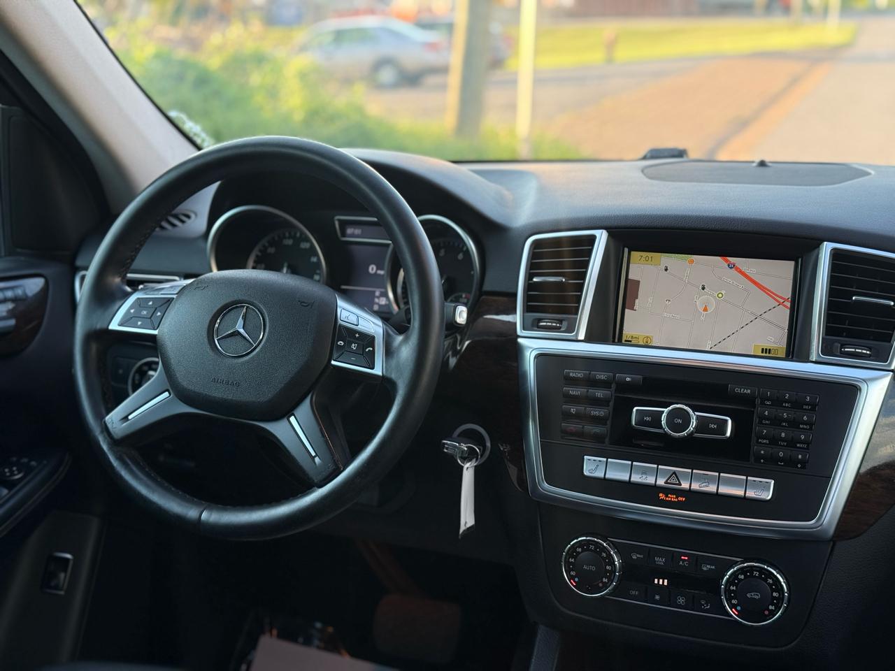 Mercedes-Benz M-Class ML350 4MATIC 2012