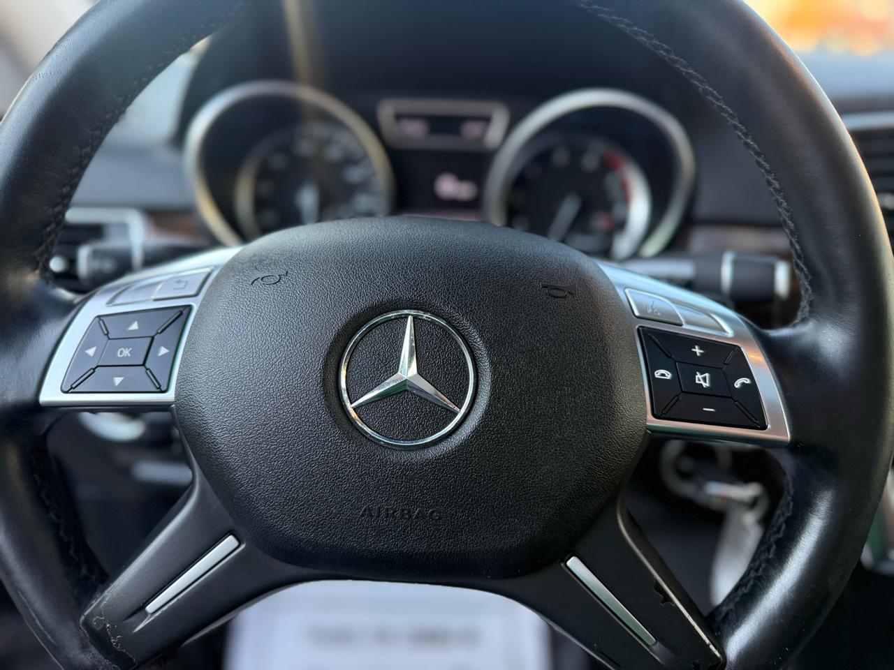 Mercedes-Benz M-Class ML350 4MATIC 2012