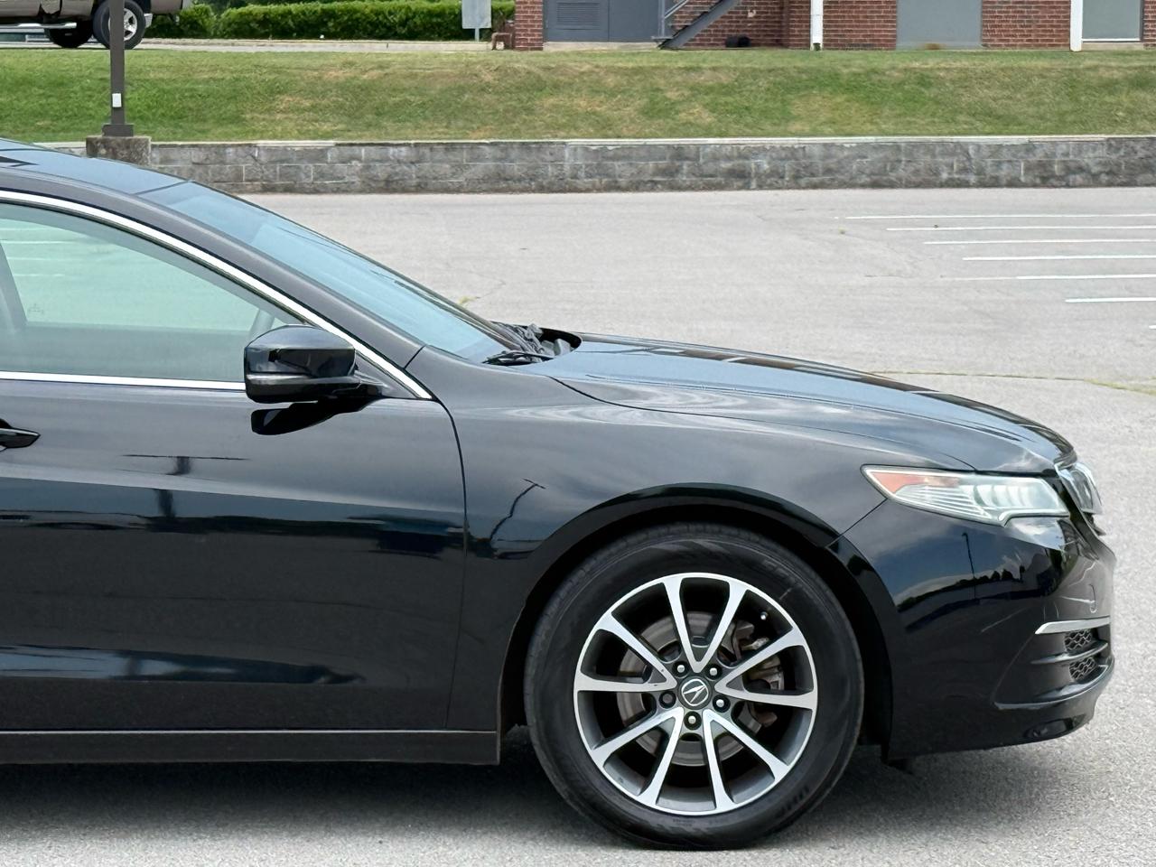 Acura TLX 9-Spd AT w/Technology Package 2015