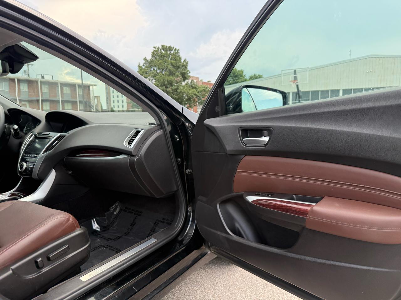 Acura TLX 9-Spd AT w/Technology Package 2015
